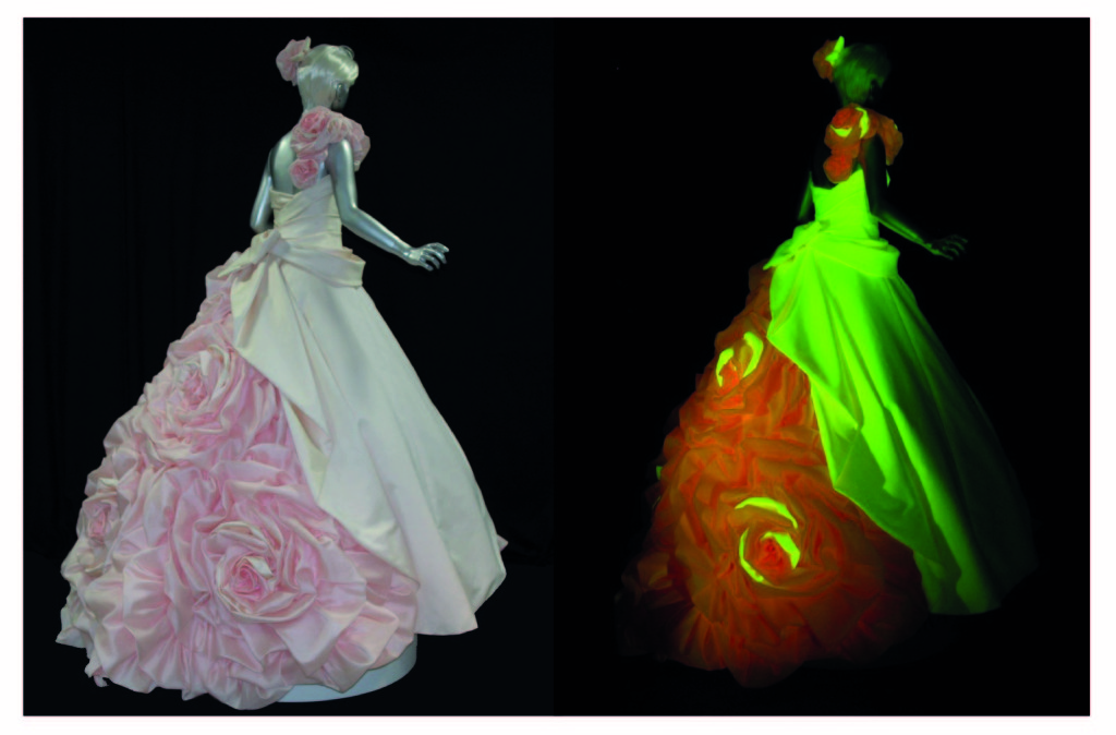 Brudklänning som tillverkats av fluorescerande silke. 